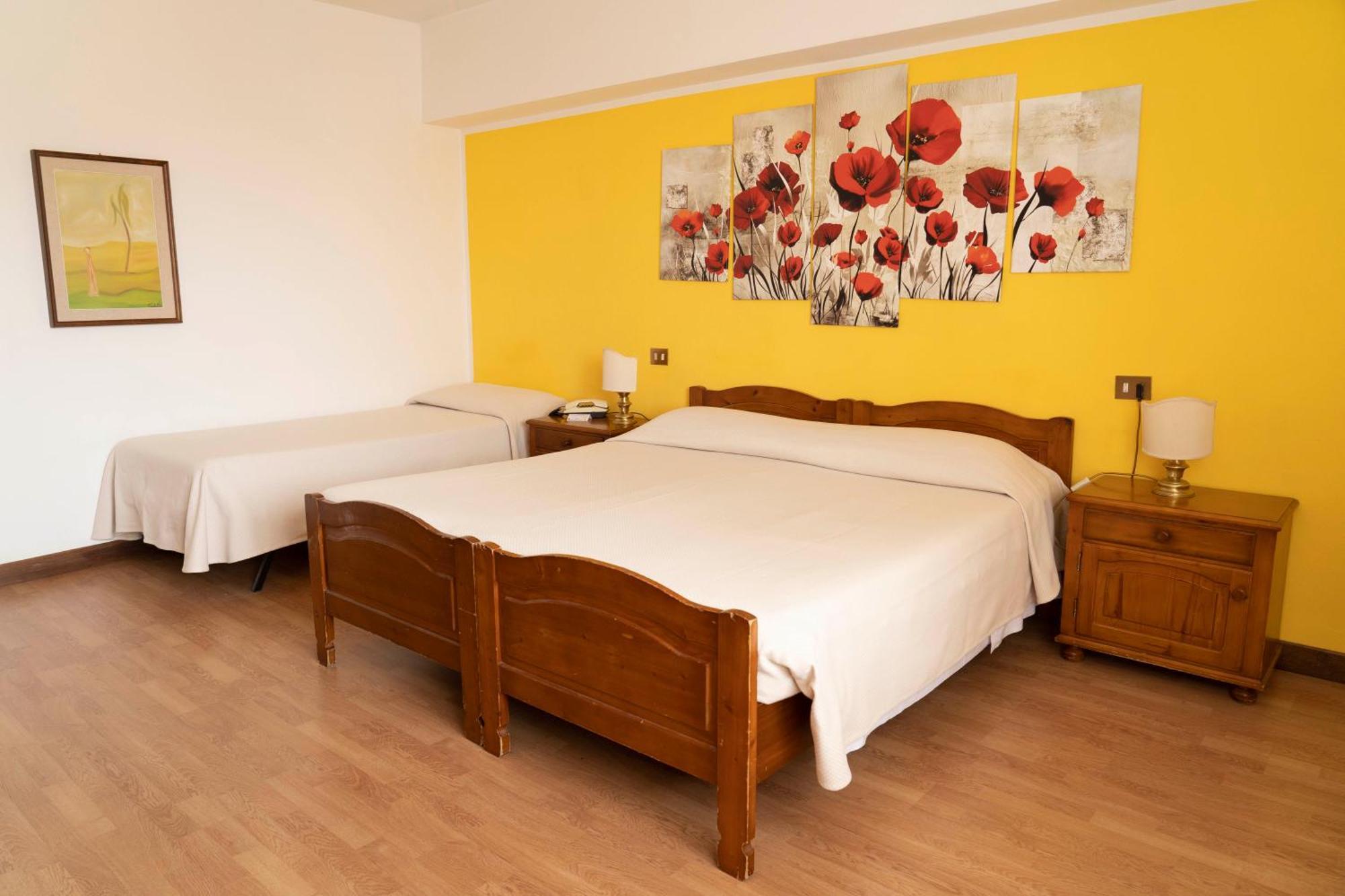 Albergo San Lorenzo โกรเซตโต ภายนอก รูปภาพ