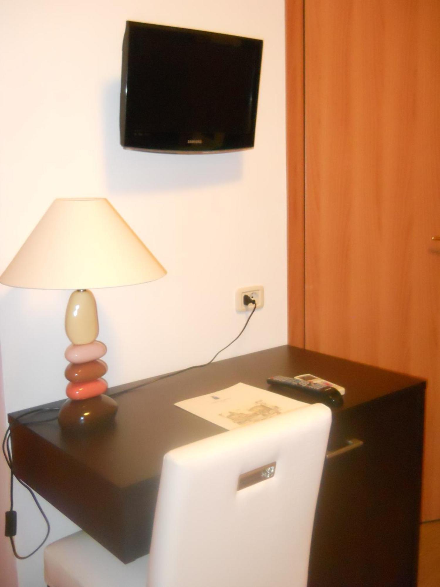 Albergo San Lorenzo โกรเซตโต ภายนอก รูปภาพ